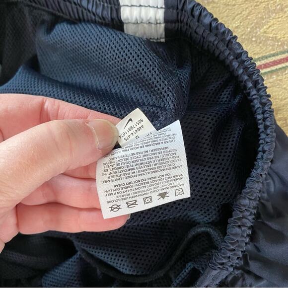 Nike Mens Navy White Stripes Nylon Zip Leg Y2K Athletic Track Pants Medium Retro - Picture 12 of 15